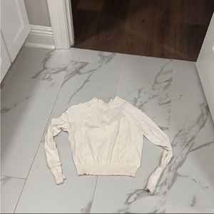 Small cream cropped sweater